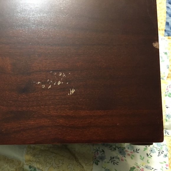 The Bombay Company Wine Bottle Gift Box - Picture 6 of 7